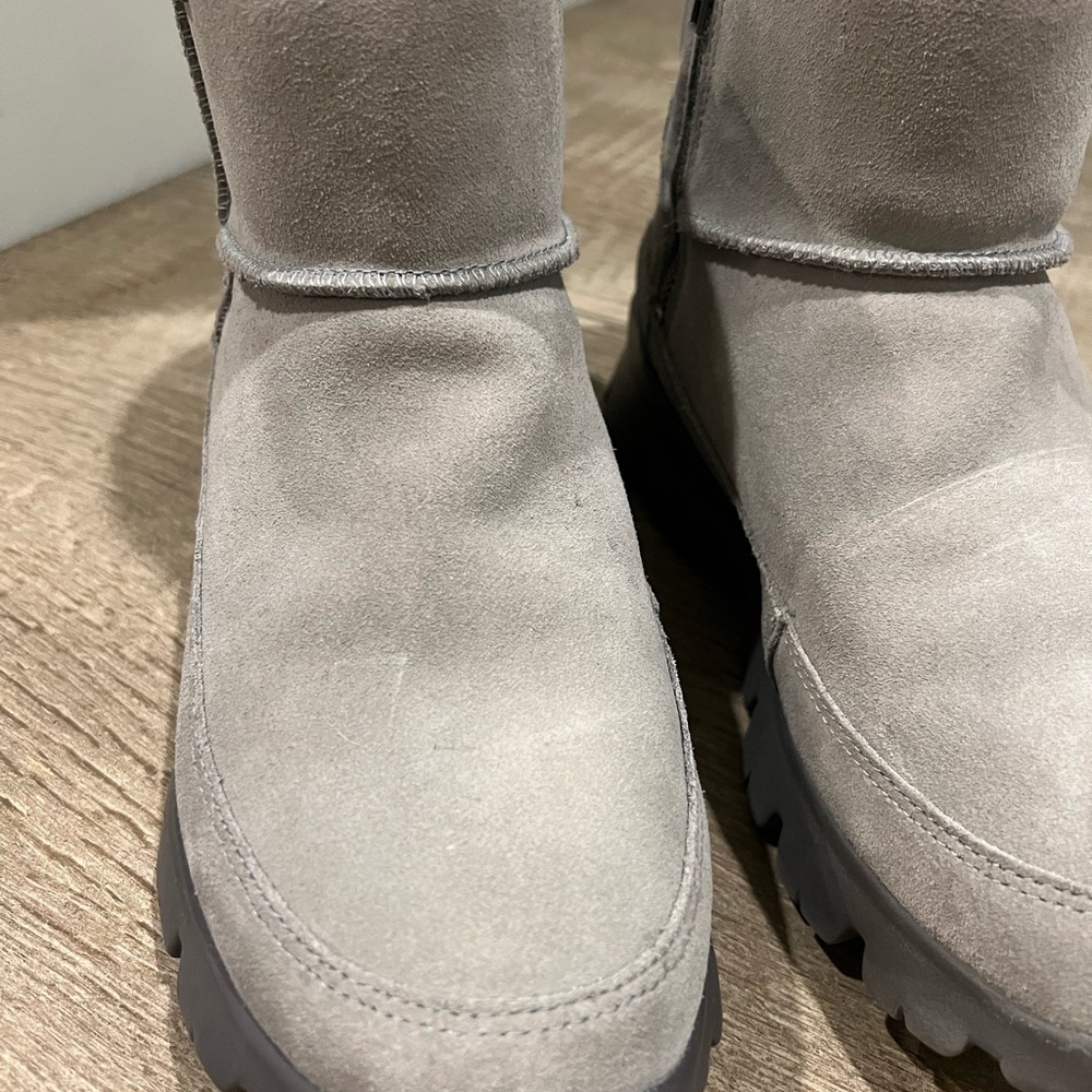 Ugg Gray Short Shearling Lined Boots - image 8